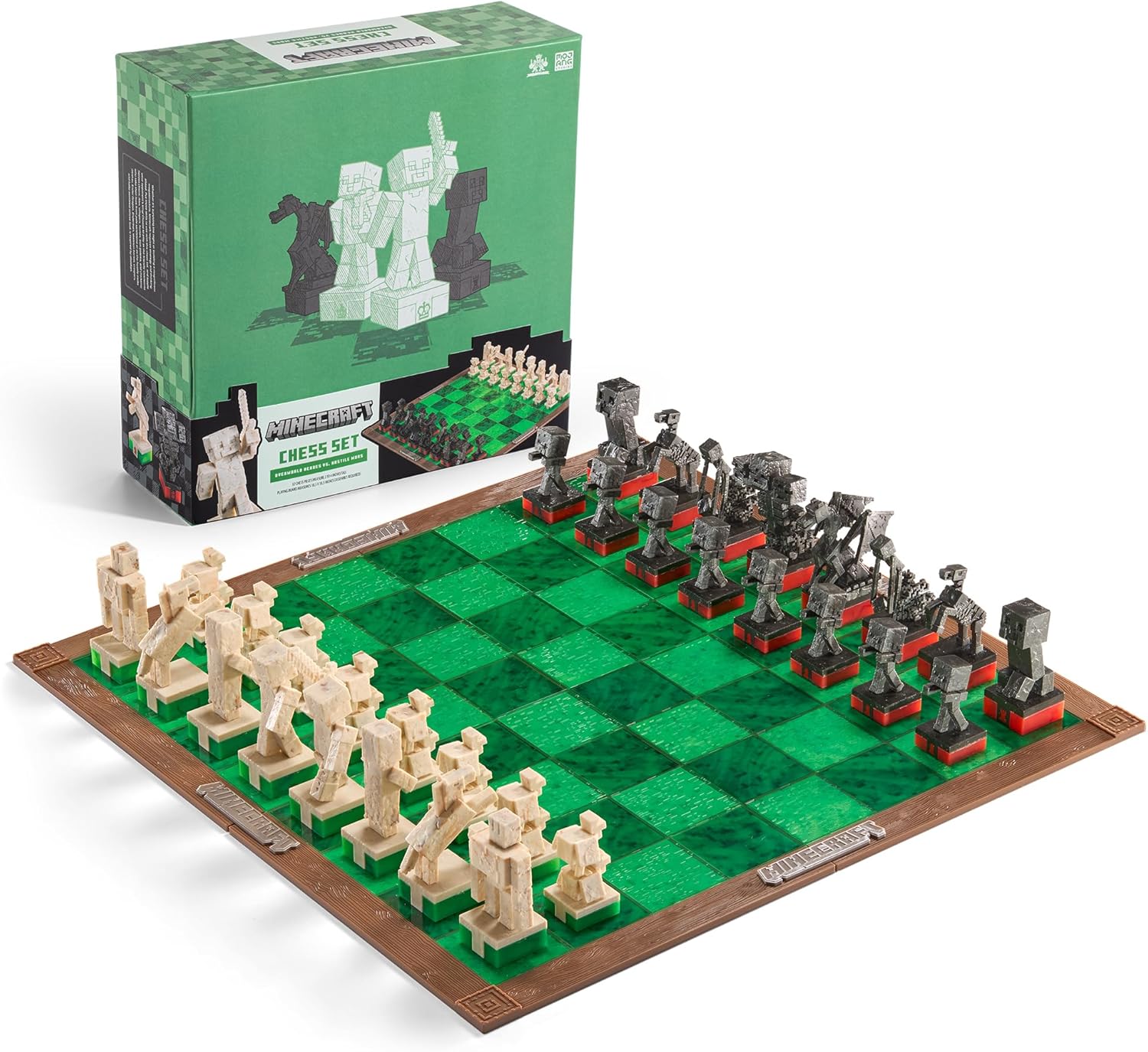 Jeu d’échecs Minecraft Héros de la Surface contre Monstres, The Noble Collection – Image 2