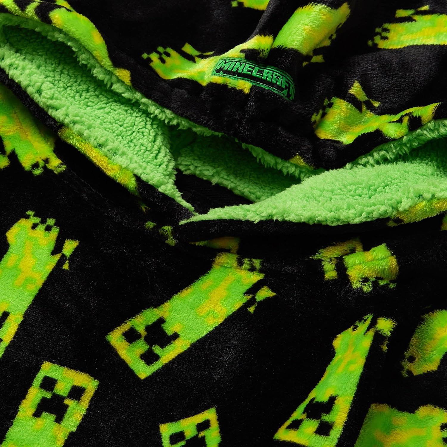 Cape Minecraft Creeper noire à capuche en polaire pour enfants, taille unique – Image 3